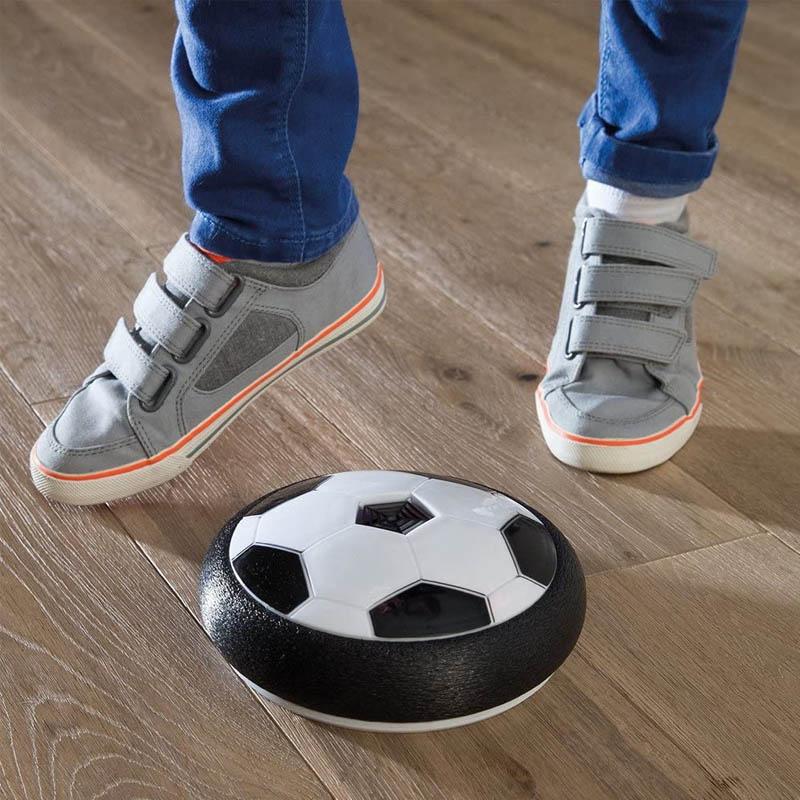 HoverBall – innowacyjna pływająca piłka nożna LED