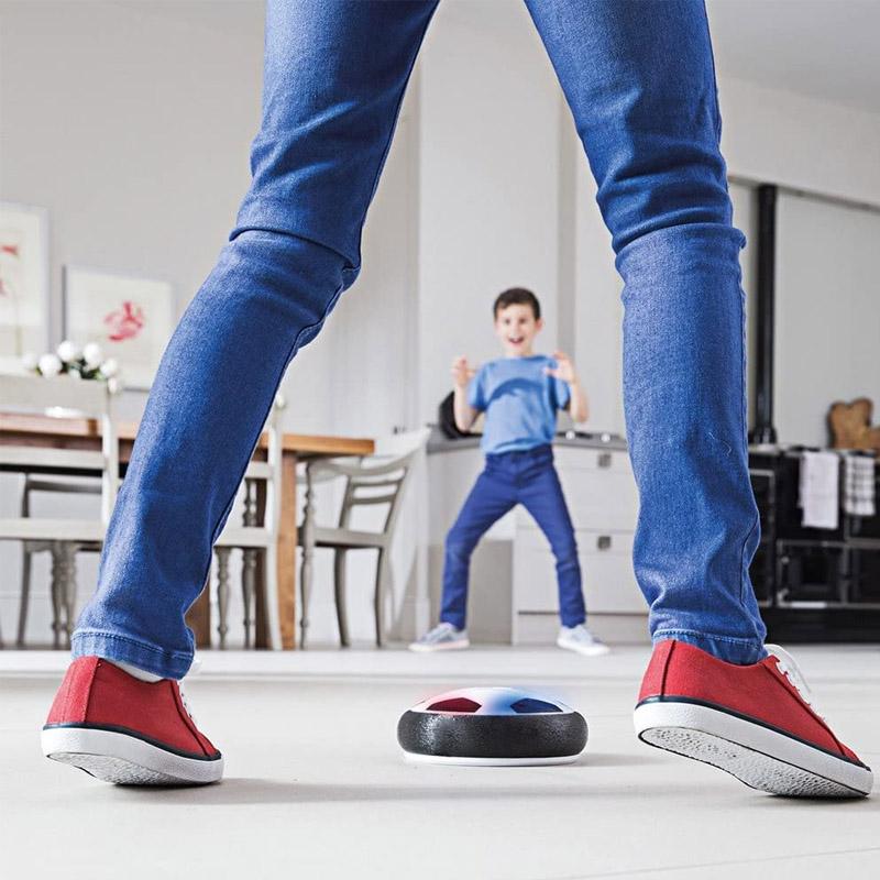 HoverBall – innowacyjna pływająca piłka nożna LED