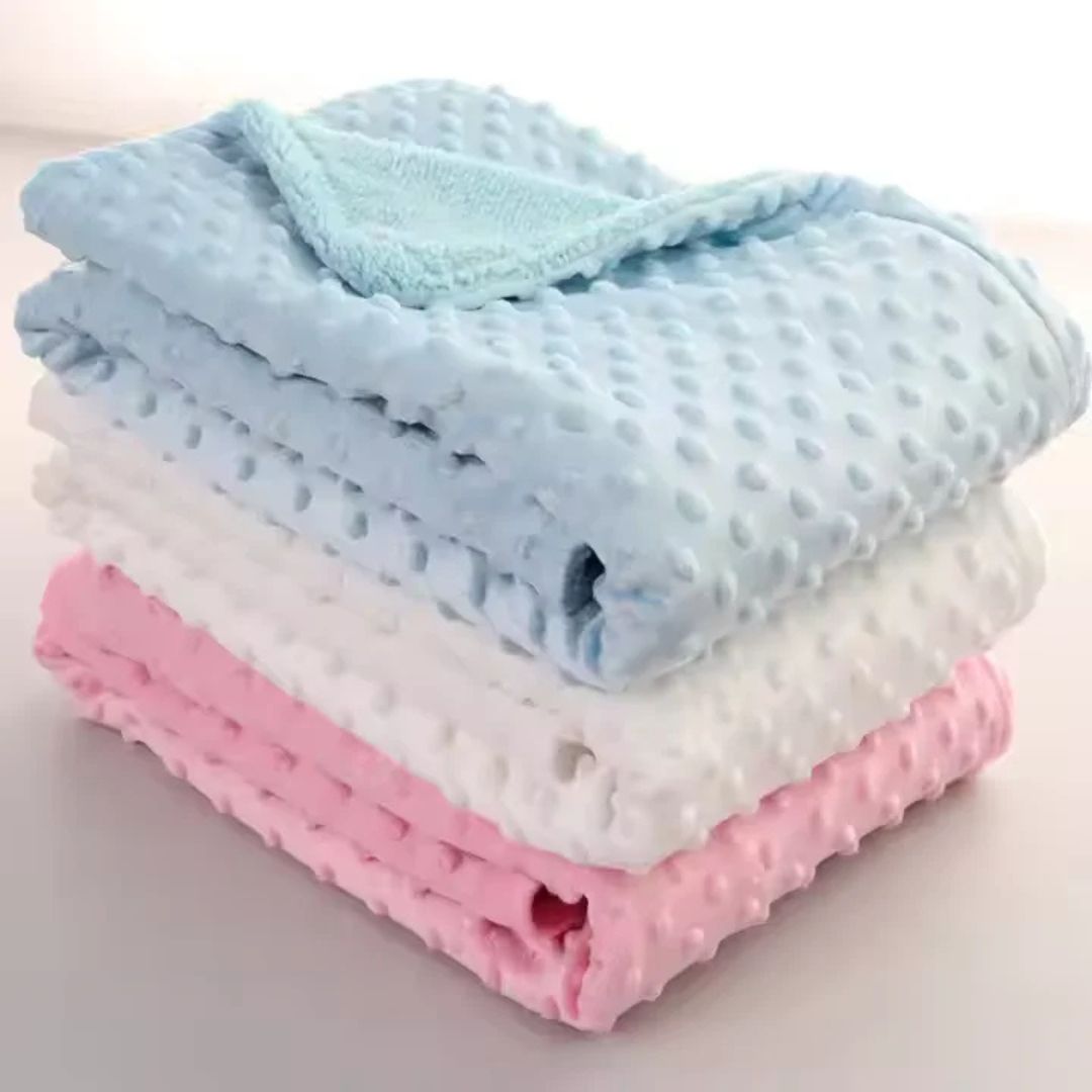 CuddleNest– Miękki kocyk dla niemowląt od 0 miesięcy | Przytulny i bezpieczny komfort