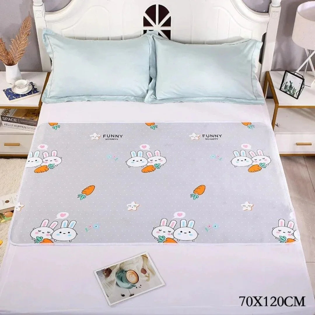 SnugglyNest™ – wodoodporna mata do przewijania dla dzieci w wieku 0+ – utrzymuje łóżko w suchości