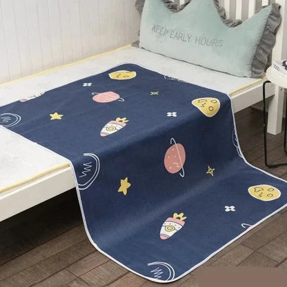 SnugglyNest™ – wodoodporna mata do przewijania dla dzieci w wieku 0+ – utrzymuje łóżko w suchości
