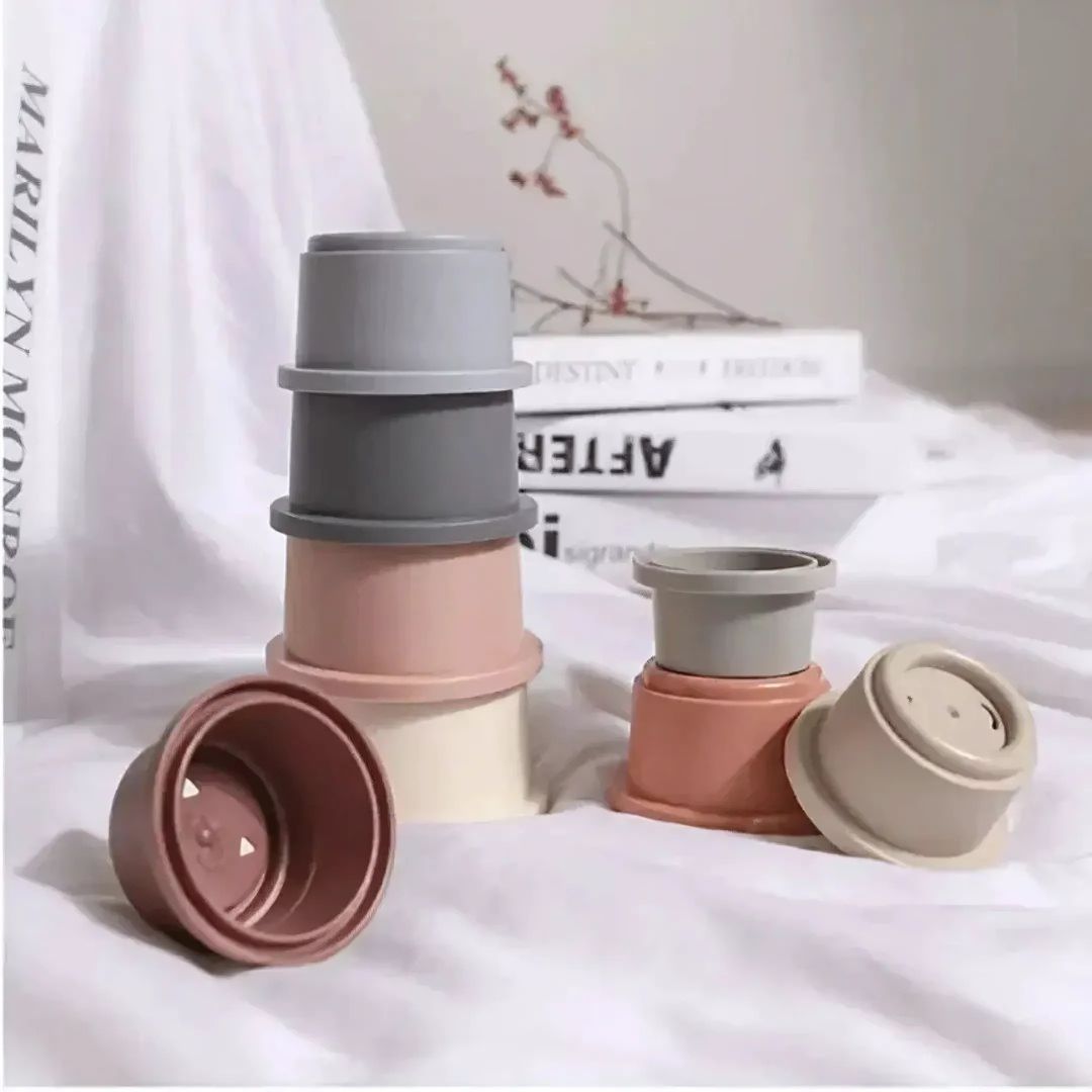 NestieCups – Montessori – Kubeczki do układania w stosy dla dzieci od 1 roku życia – wspomagają rozwój małej motoryki i wczesnej orientacji przestrzennej