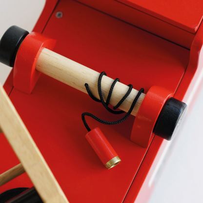 RescueRider – Drewniana zabawka w kształcie wozu strażackiego dla dzieci od 18 miesięcy – stymuluje kreatywną zabawę i rozwój motoryczny